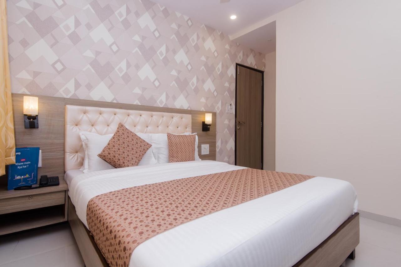 Hotel Oyo 14056 Golden Arch Bombaj Zewnętrze zdjęcie